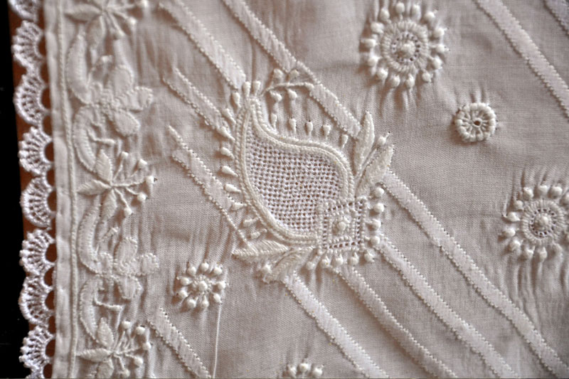 D'source Design Gallery on Chikankari Embroidery - Embroidery Work on