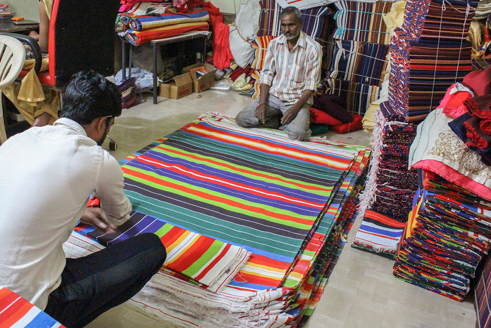 D'source Introduction | Dhurrie Weaving - Nagpur, Maharashtra | D ...