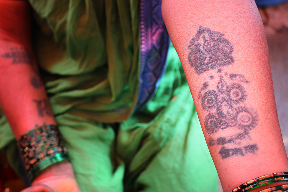 Tattoo uploaded by minerva • Hindu Deity and Snake Tattoo by Aaron J Murphy  @Aaronjmurphy_ #Aaronjmurphy #Black #Traditional #Blackwork  #Blackworktattoo #Hindu #Deity #Snake #Australia • Tattoodo
