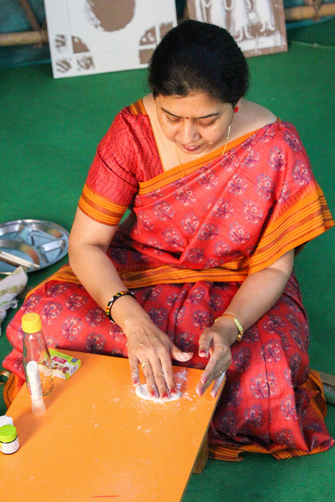 D'source Making Process | Tribal Lady Bottle Craft - Nagpur | D'Source