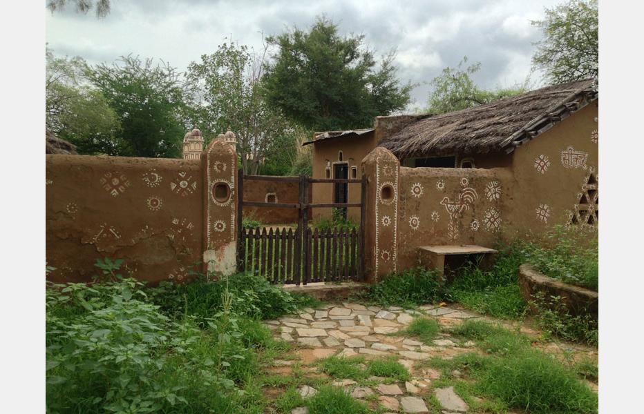 D'source Design Gallery on Rajasthani Mud Huts - Huts made of Mud and