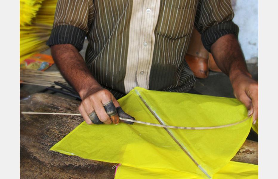 MG Yellow Colour Kite Paper at Rs 4.5/piece in Gandhinagar